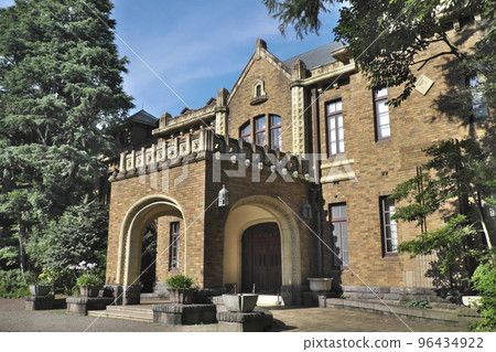 Brick Western-style building with a carriage porch (former Marquis Maeda Western-style residence) 96434922