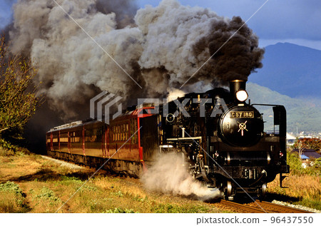 2000 C57180 Orient Saloon running on the Ban'etsu West Line 2000 C57180 Orient Saloon running on the Ban'etsu West Line 96437550