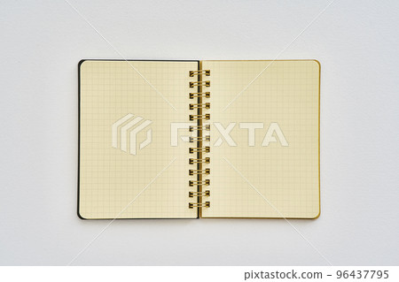 Note spread 96437795