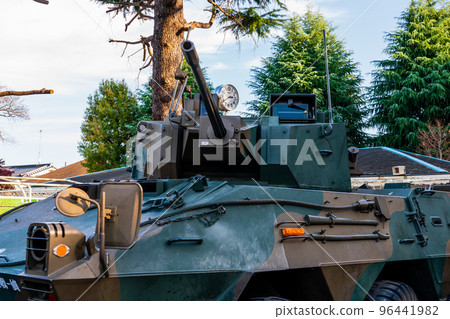 Ground Self-Defense Force armored car Type 87 reconnaissance guard vehicle 96441982