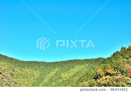 Autumn mountain village scenery 96443402