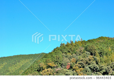 Autumn mountain village scenery 96443403
