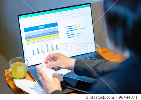 Household account book spreadsheet graph comparison living expenses receipt female new employee cafe Household account book spreadsheet graph comparison living expenses receipt female new employee cafe 96444371