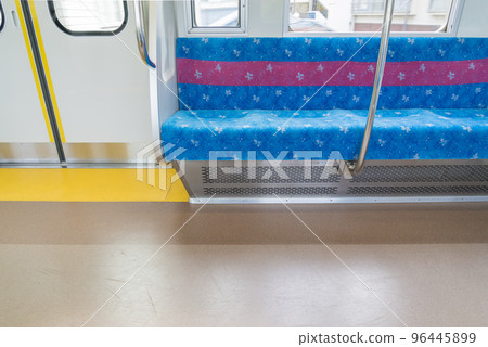 Keio Line Shinjuku-bound strap door Fuchu Station Takahatafudo Station train interior seat 96445899