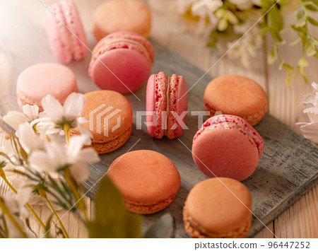 Still life of macarons 96447252