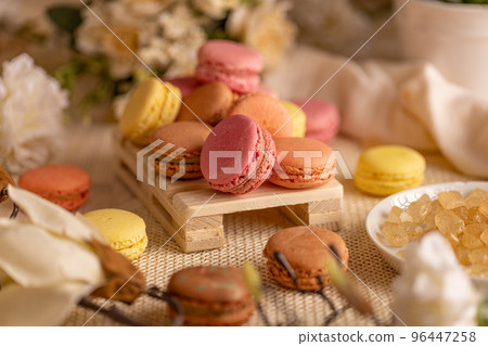 French almond macarons 96447258