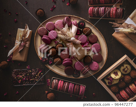 Tasty sweet pink macarons Tasty sweet pink macarons 96447277