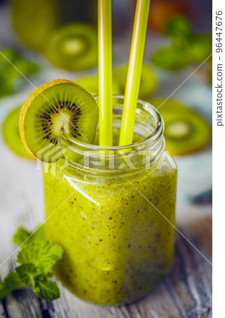 Green fruit smoothie Green fruit smoothie 96447676