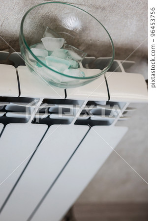 heating season, freezing, cooling in housing. 96453756