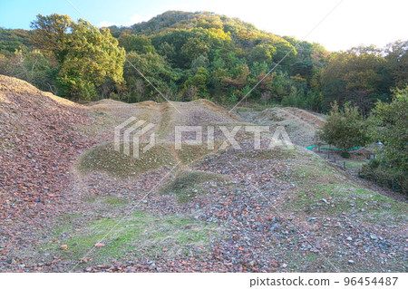 Bizen ware village, one of the six ancient kilns of Japan, Inbe historic site Bizen pottery kiln site, Imbe Minamidai kiln site 1, Bizen city, Okayama prefecture 96454487