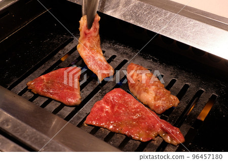 grill yakiniku on iron plate grill yakiniku on iron plate 96457180