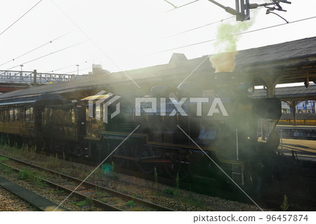 SL Hitoyoshi entering Tosu Station 96457874