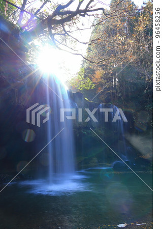 鍋瀑布的風景 96458256