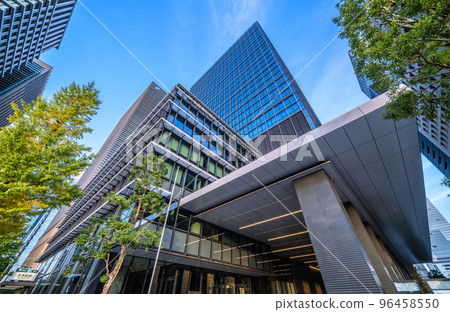 日本的東京城市景觀我想要大手町站和丸之內的日本銀行家協會 日本的東京城市景觀我想要大手町站和丸之內的日本銀行家協會 96458550