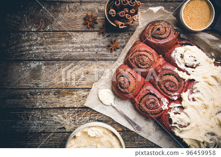 Homemade cinnamon rolls 96459958