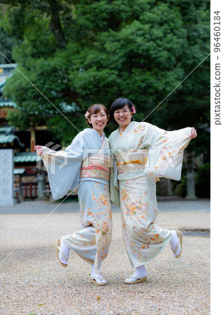 A woman in Japanese clothes A woman in Japanese clothes 96460184
