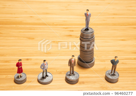 Image of a society with a cruel wage gap 96460277