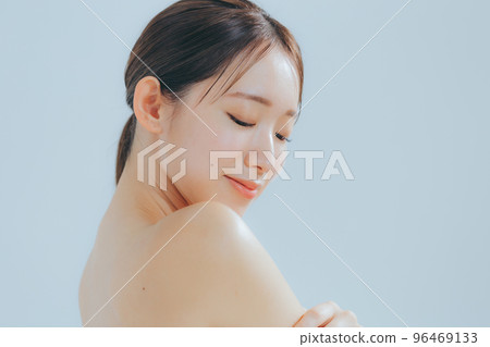 年輕女性的基本美容 年輕女性的基本美容 96469133