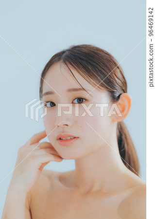 年輕女性的基本美容 96469142