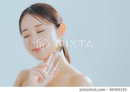 年輕女性的基本美容 96469165