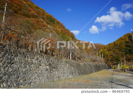 秋天的釜石礦山遺址 秋天的釜石礦山遺址 96469795