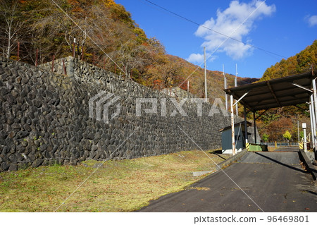 秋天的釜石礦山遺址 96469801