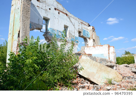 Collapsed industrial multistorey building in daytime Collapsed industrial multistorey building in daytime 96470395