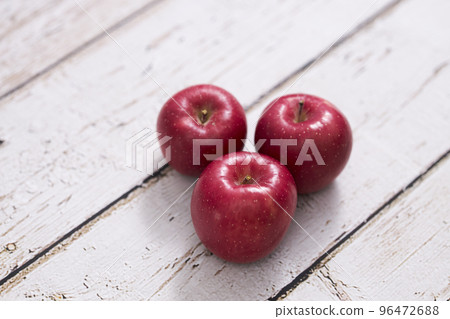 Fresh apple Fuji 96472688