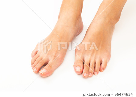 Female legs white background 96474634