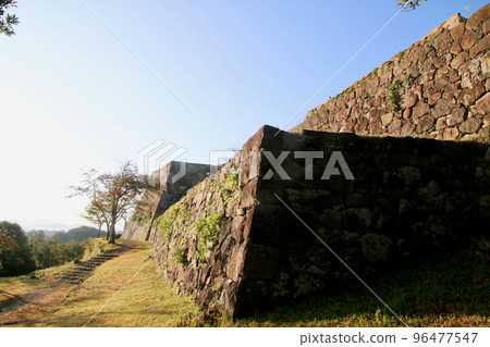 Yonago Castle Ruins and Tenshu Ruins (Yonago City, Tottori Prefecture) 96477547