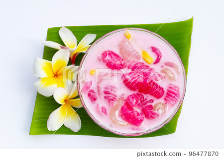 Thai gnocchi in coconut milk 96477870