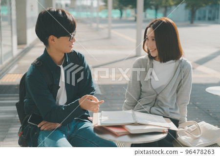 大學生 男人和女人 男女 96478263