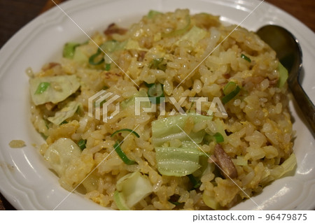 好吃的炒飯 96479875