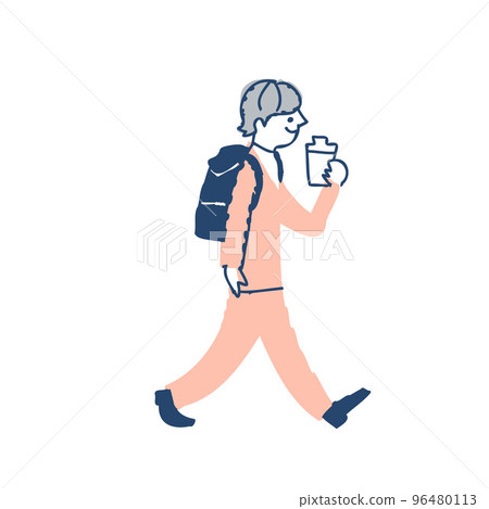 一個穿著西裝的年輕人拿著咖啡杯走路 96480113