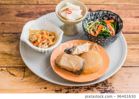 healthy japanese food 96481630