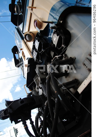 EF64-1030散發出沉重的氣息 EF64-1030散發出沉重的氣息 96486296