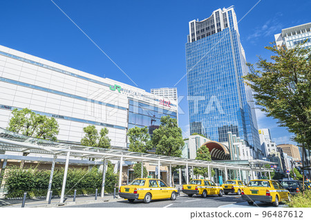 Urban scenery in front of JR Kawasaki Station [Kanagawa Prefecture Kawasaki City] 96487612