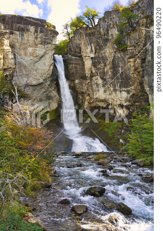 Fitz Roy Gorge in Patagonia Fitz Roy Gorge in Patagonia 96490220