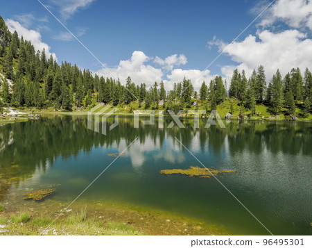 Federa Lake dolomites panorama landscape croda da lago 96495301