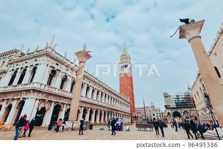Piazza San Marco, Venice *partially soft focus 96495386