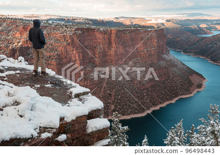 Winter in Flaming Gorge Winter in Flaming Gorge 96498443