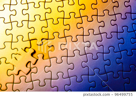Jigsaw puzzle background texture, last piece, 1 remaining piece, oblique bird's-eye view, light and dark image of success or failure 96499755