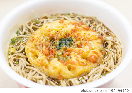 Delicious cup of tempura soba 96499930