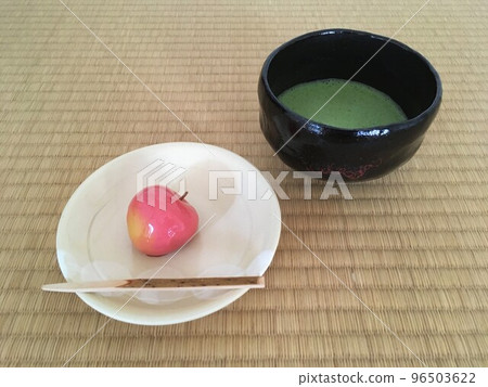 抹茶和時令日式甜點 抹茶和時令日式甜點 96503622