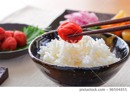 Rice and Umeboshi in a bowl Rice and Umeboshi in a bowl 96504855