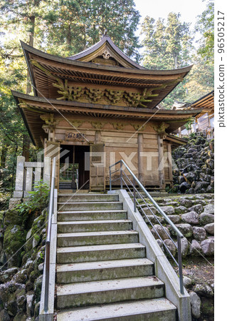 西乘寺大雄山觀 西乘寺大雄山觀 96505217