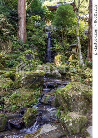 西乘寺大雄山觀 西乘寺大雄山觀 96505218