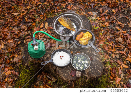 outdoor cooking cooking dishes outdoors and camping 96505622