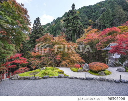 有秋葉的Kochidani Amidaji寺院區 有秋葉的Kochidani Amidaji寺院區 96506006