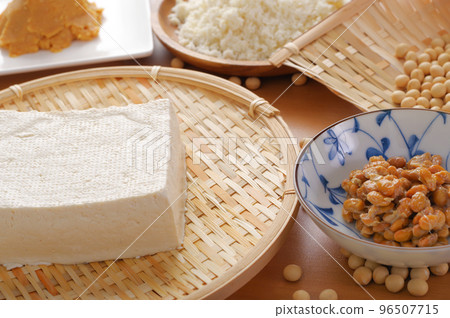many soy products 96507715